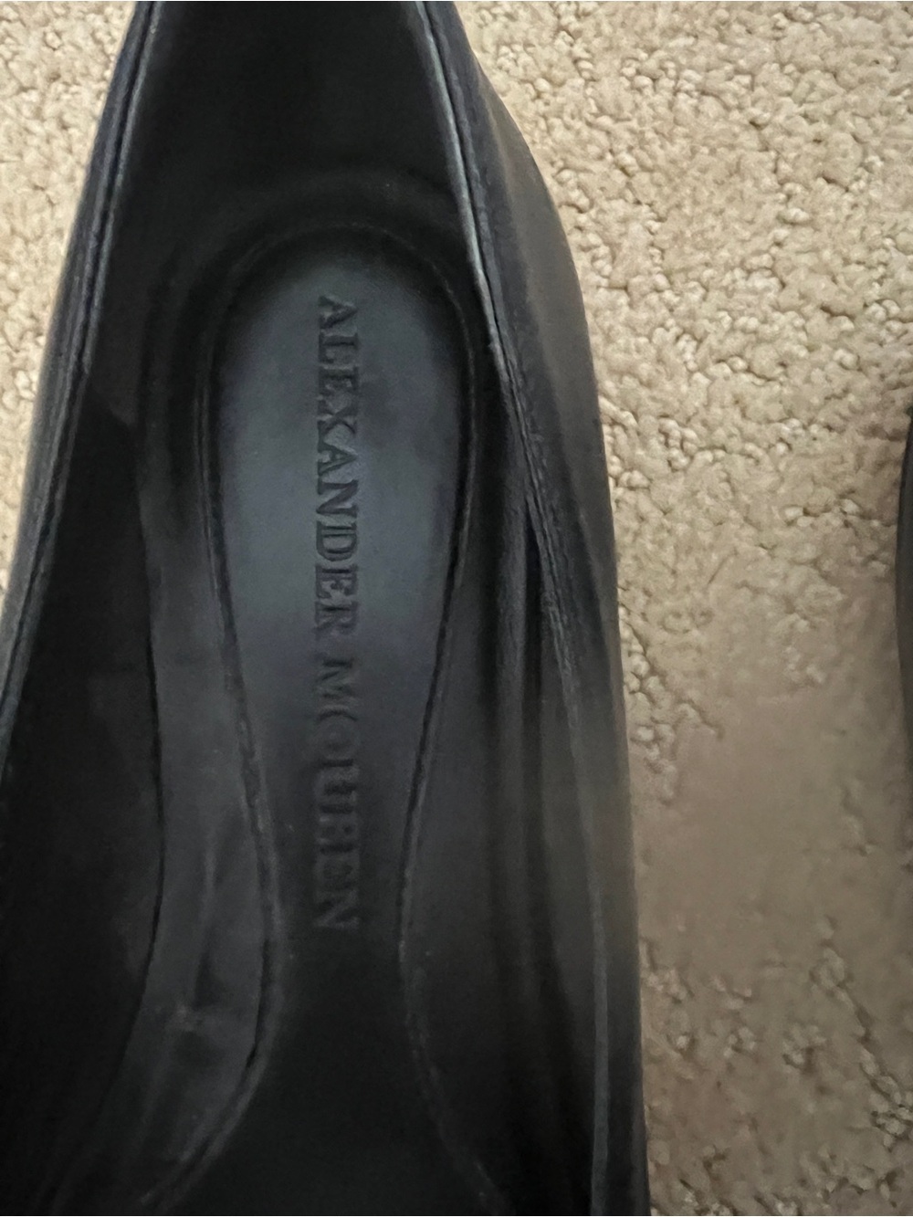 Alexander McQueen Black Leather Ballet Flats with signature design - Picture 3 of 4